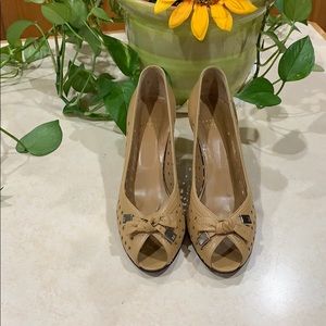 STUART WEITZMAN Shoes